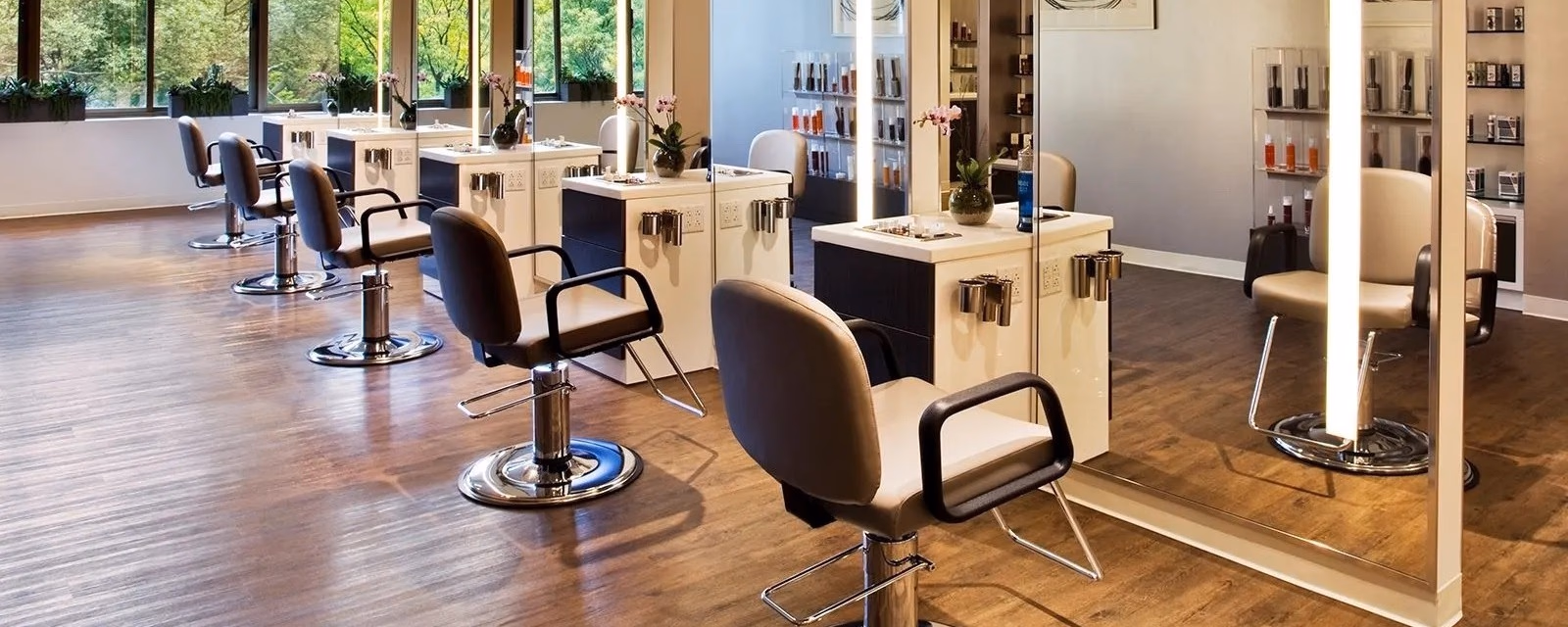 Pristine Salon-banner-0 image